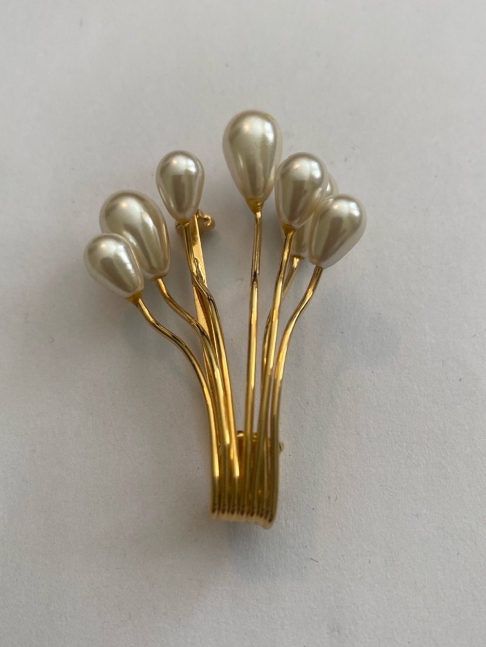 Vintage Napier Gold Tone Pearl brooch - faux Ivory Pearls
